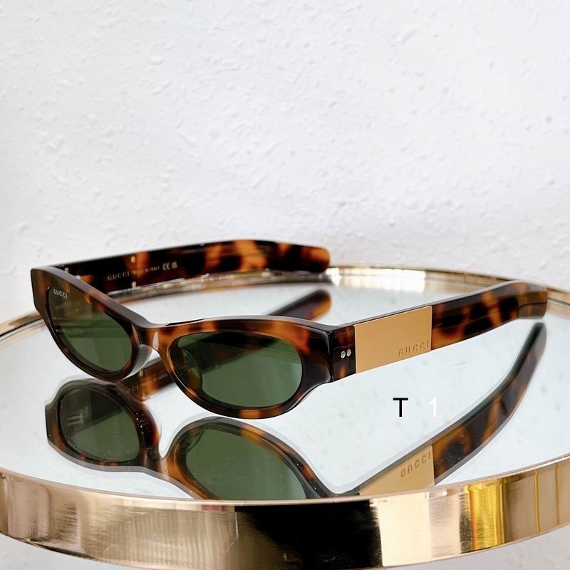 Gucci Sunglasses 636